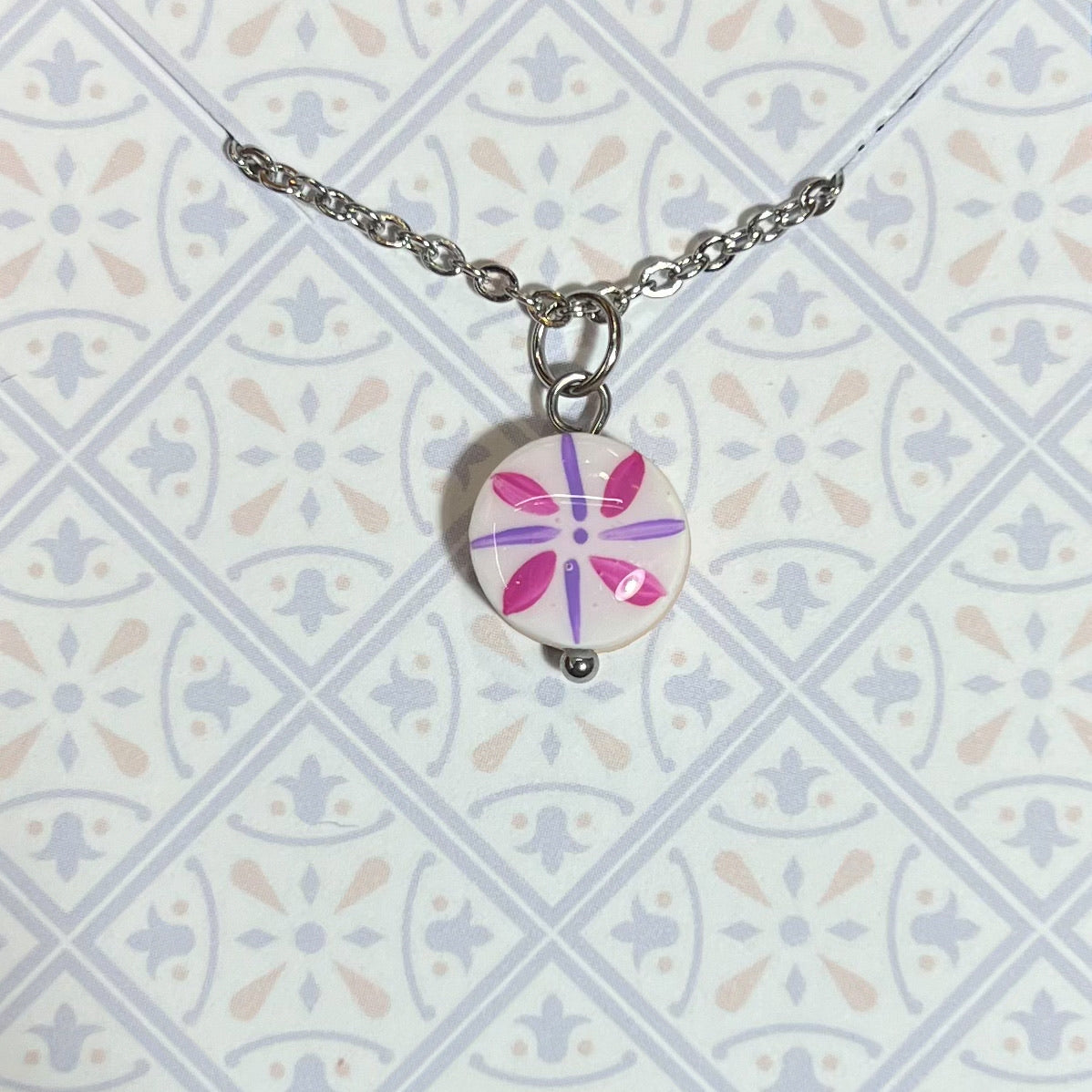 Collana Color Argento con Micro Maiolica Tonda Rosa Viola