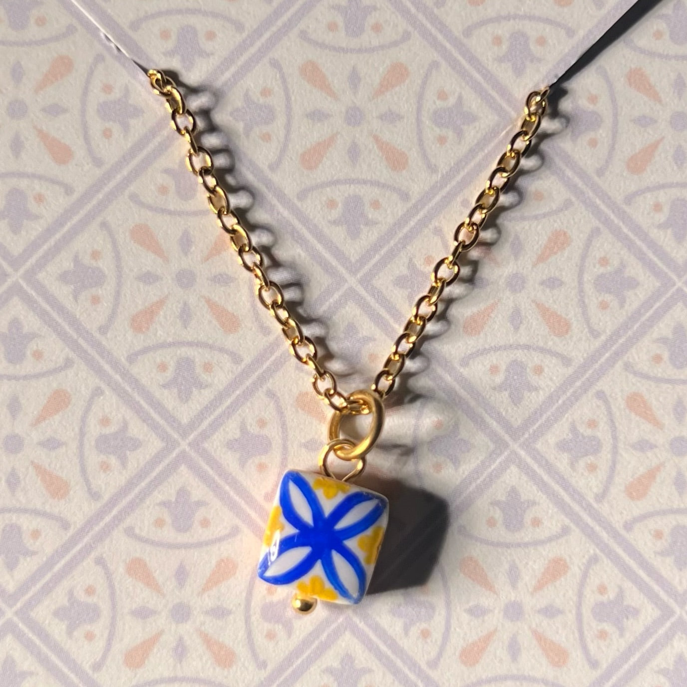 Collana Color Oro con Micro Maiolica Blu Giallo